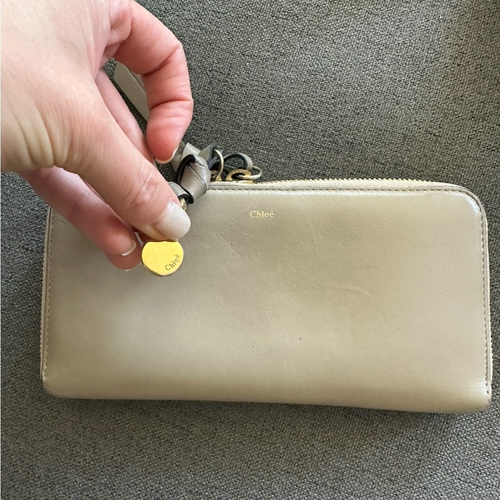Chloe Alphabet Continental Wallet with Zipper in Nude Leather